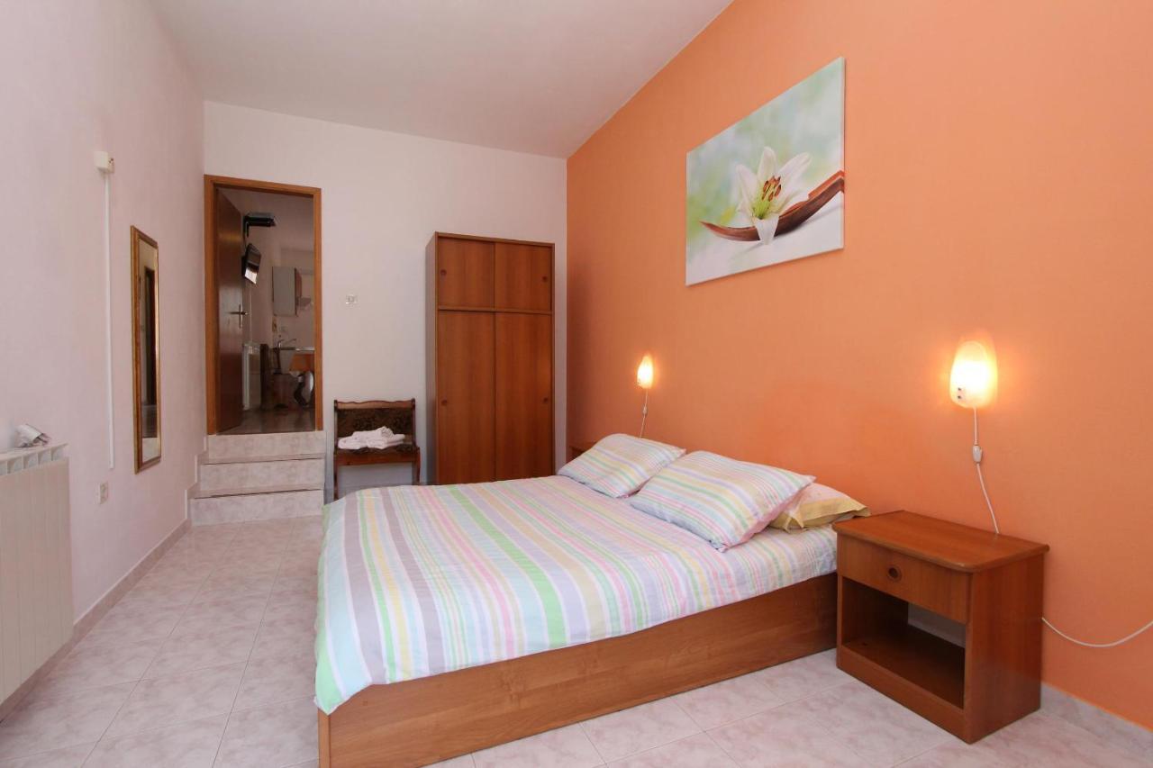 Apartments Denise Rovinj Exterior foto